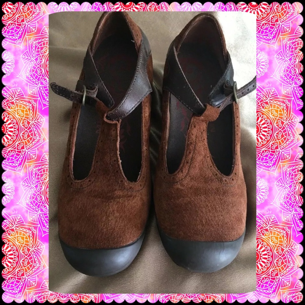MERRELL size 8 Mary Jane style
